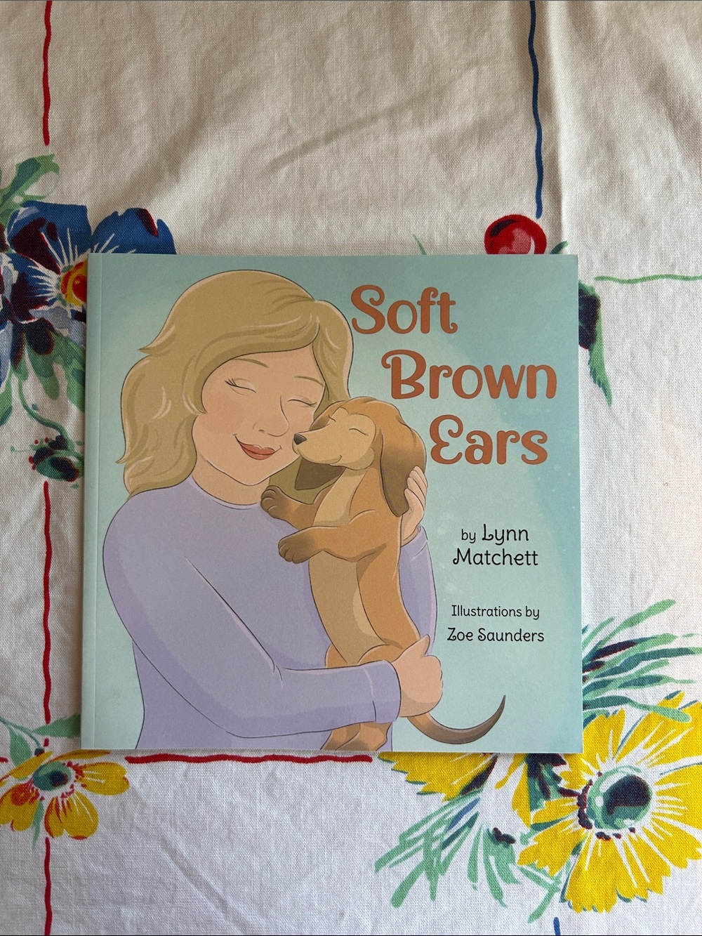 Soft Brown Ears Children's Picture Book - Illustrated Cover